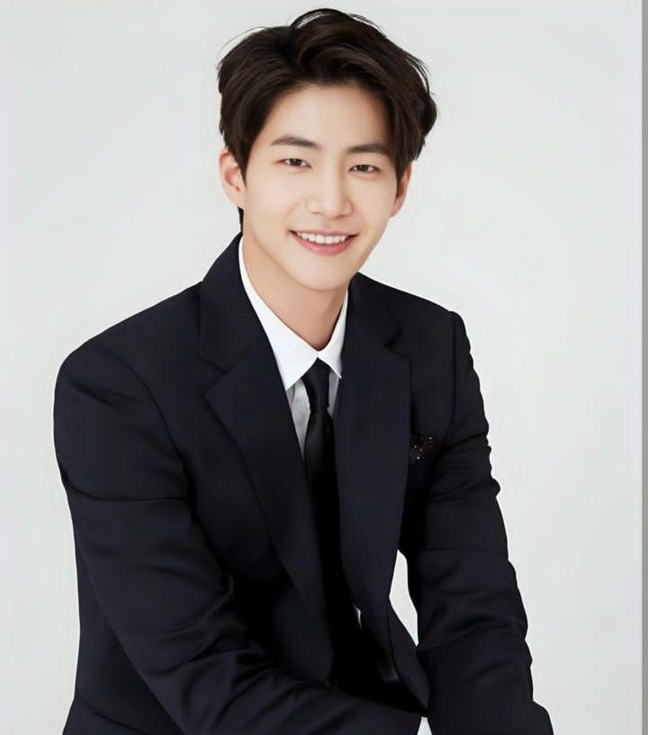 BREAKING NEWS: Actor Song JaeRim passed away at the age of 39. He has starred in Korean dramas “All That We Loved” “My Military Valentine” “Queen Woo” and more.