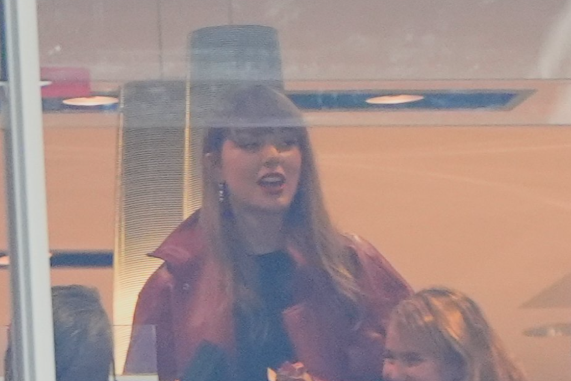 Sad Taylor Swift in Tears as Fans Boo Her in the Crowd, Calling Her Bad Luck After Chiefs’ Loss Last Night