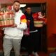 Moment Chiefs’ QB Patrick Mahomes And Travis Kelce Surprise A Local Family With Food, Gifts, And An Unforgettable Christmas Celebration